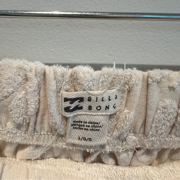 Billabong Loosen Up Shorts - Picture 3 of 4